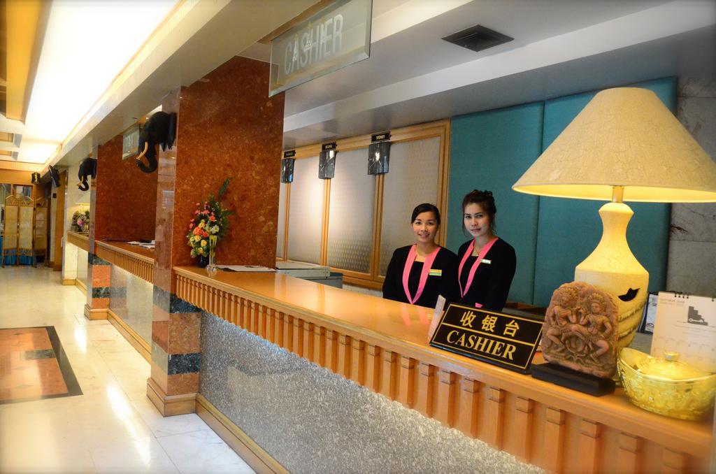 Ratchada City Hotel Bangkok Exterior foto