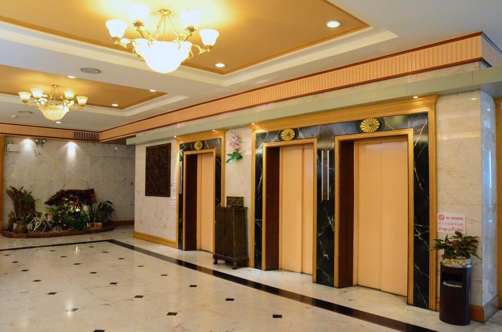 Ratchada City Hotel Bangkok Exterior foto